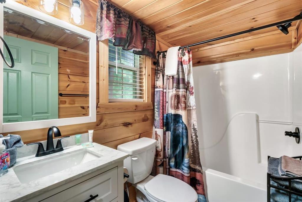 A Top Notch Lodge~Gatlinburg Zewnętrze zdjęcie